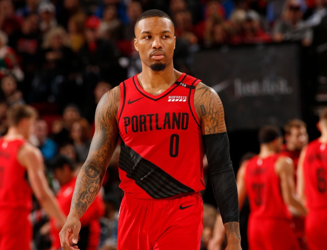 场比赛中展 场比赛中展